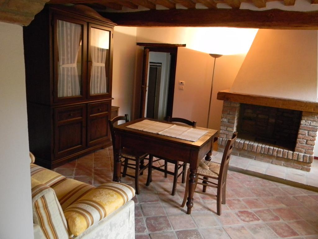 Residenza Ca D'Masseu Διαμέρισμα Calamandrana Δωμάτιο φωτογραφία